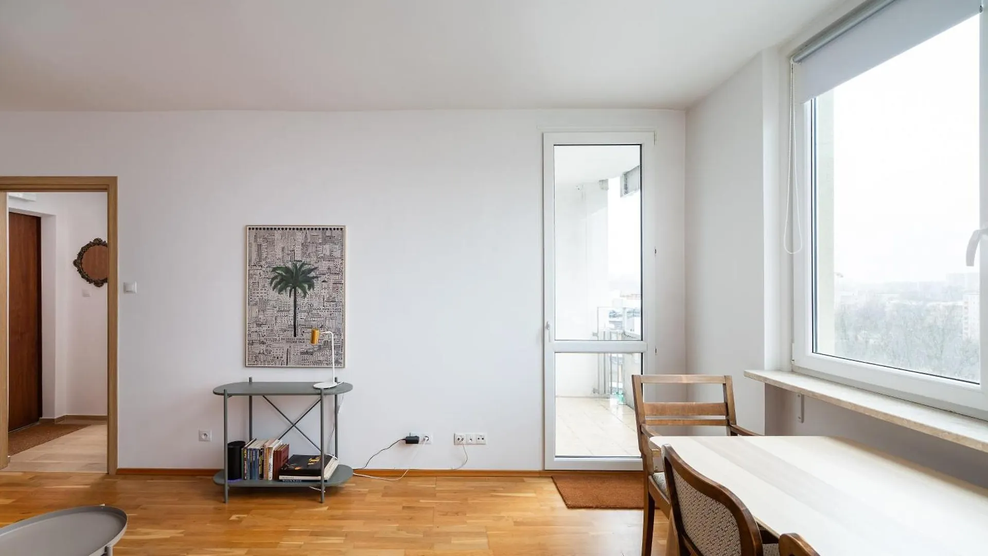Metro Plocka Comfort Apartment Varsovia Polonia